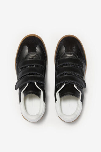 Beth lavtoppede skinnsneakers
