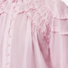Christa bomullsbluse med volanger Christa bomullsbluse med volanger