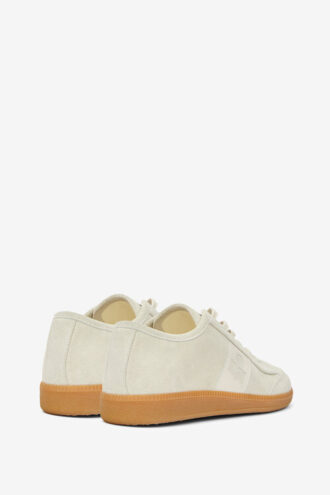 Klyce lave sneakers i semsket skinn