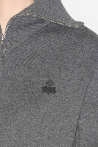 Oxane kort cardigan i ensfarget strikk Oxane kort cardigan i ensfarget strikk