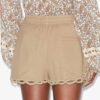 Safa korte shorts med broderi Safa korte shorts med broderi